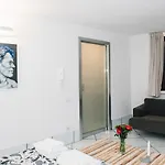 L' Ambasciata בית הארחה